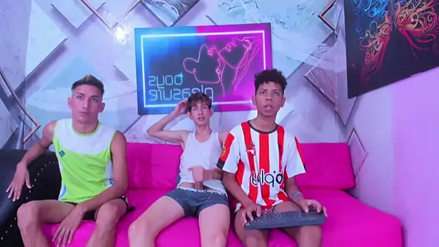 Živý XXX chat Spicy_guys