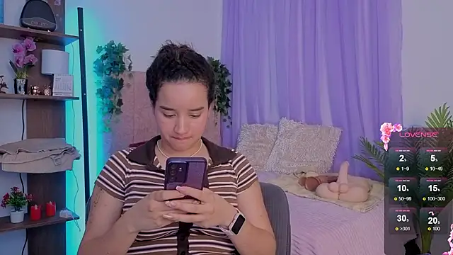 Živý XXX chat emilyrouxe