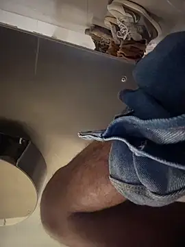 Show modela liam_bronw na web-kameri