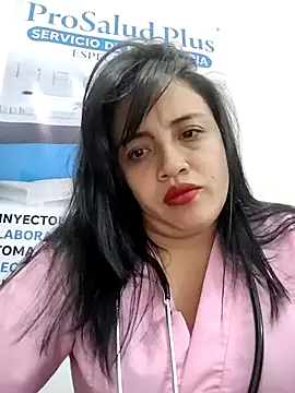 Pokazy przed kamerką – MILA__06