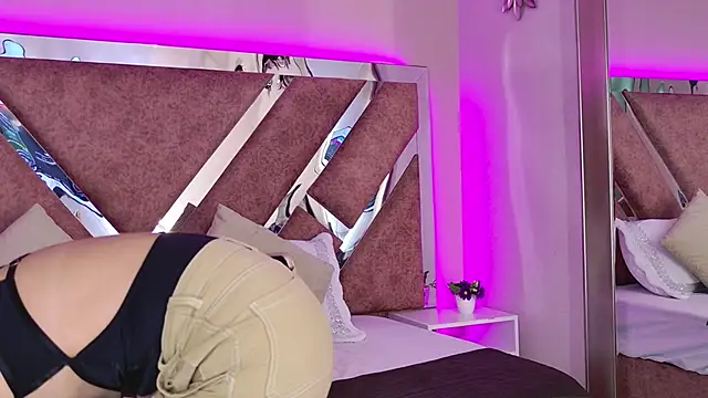 دردشة ValeriaOrtega الجنسية المباشرة