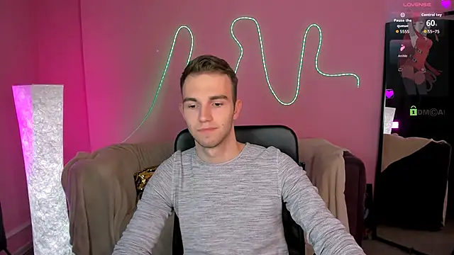 astren_villo – Naživo XXX chat