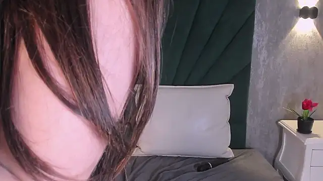 Chat XXX en directo de EmiliClarke