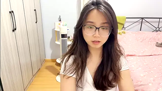 Hmm_0303's Live XXX Chat