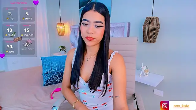 Show modela Nox_katana na web-kameri