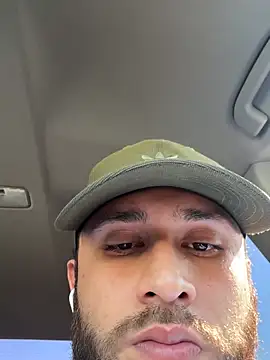 Super_boy125: διαδικτυακό σόου στην κάμερα