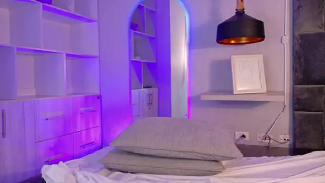 แชท XXX สดของ milan_walsh