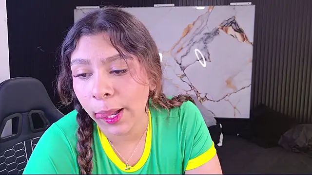 Chatroom XXX en direct de Sophie19__