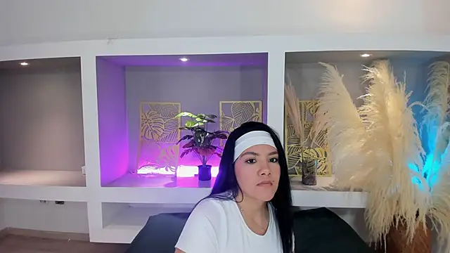 ninamonroy's Live XXX Chat