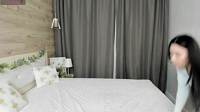 LunaVeyne – Naživo XXX chat