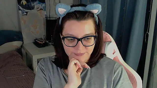 Chatroom XXX en direct de Milaniya_Poolys