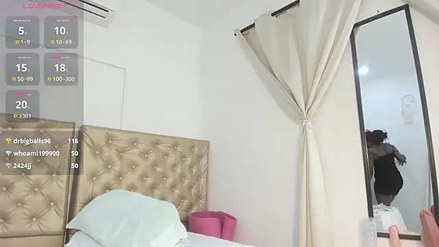 Alessiiaa_ Chat XXX in diretta