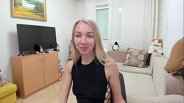 AlisiaCat Adlı Modelin Canlı XXX Sohbeti