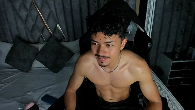 NicolaiKarav Pertunjukan Webcam