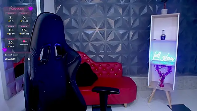 esmeralda_cuisman's Live XXX Chat