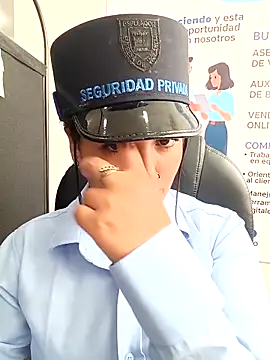 MAYE__13 即時 XXX 聊天