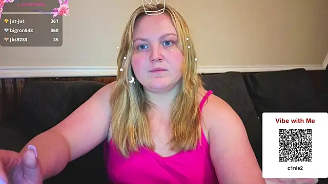 Pokazy przed kamerką – PhatAssBlond