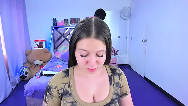 Luna_Analya live XXX chat