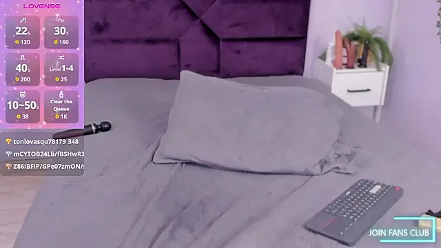 Yasminbrattz élő XXX-chatje