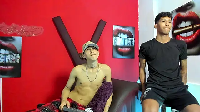 Онлайн чат XXX BOYS_PLAY