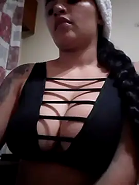 amomentofpassion_1 élő XXX-chatje