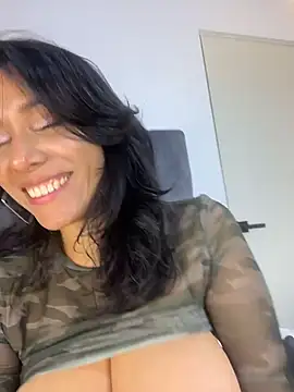 PilarJones_'s Webcam Show