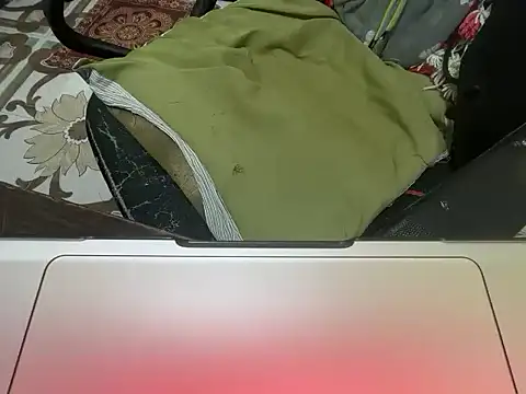 Robyne_xx Adlı Modelin Canlı XXX Sohbeti