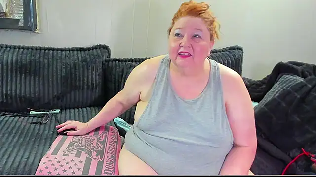 KurvyKandie's Live XXX Chat