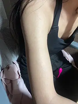 Chat XXX ao vivo de Mina048