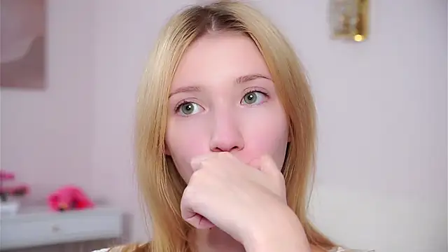 SunnivaCoviln Live XXX chat