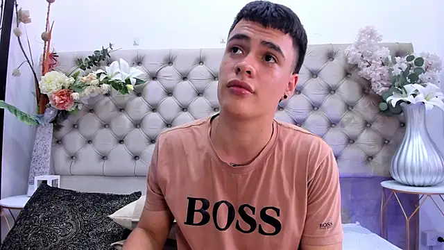 BenitoSaenz live XXX chat