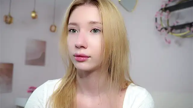 Chat XXX en directo de SunnivaCovil