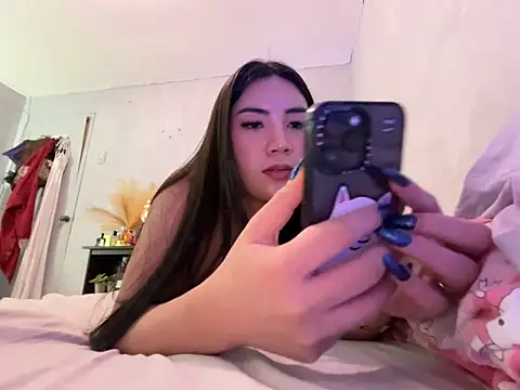 sacred_gracexxn Webbikameraesitys