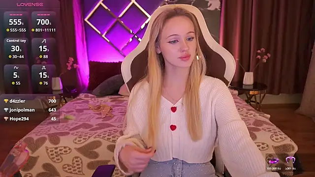 LylaYeess – Naživo XXX chat