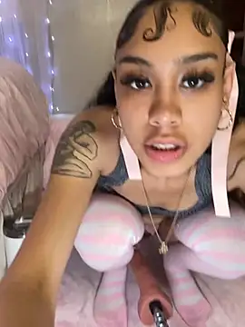 badbaby187's Webcam Show