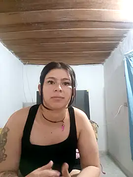 YouSexyWomen – webcam-show