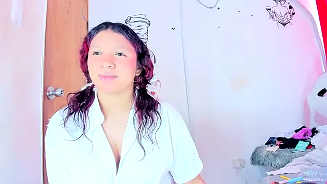 Emily_Coper18's Live XXX Chat