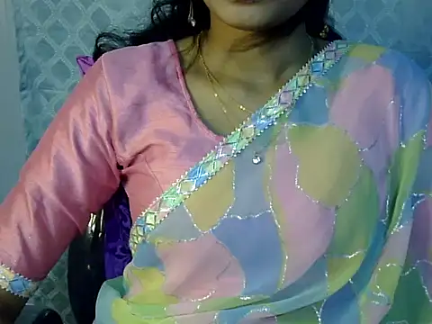 Shab_M Adlı Modelin Canlı XXX Sohbeti