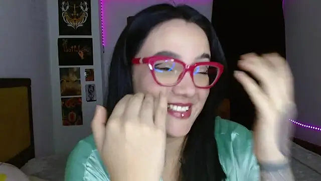 Nova-Satela Live XXX-Chat