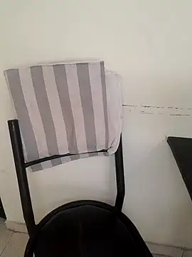 DianiQueenn Show Webcam