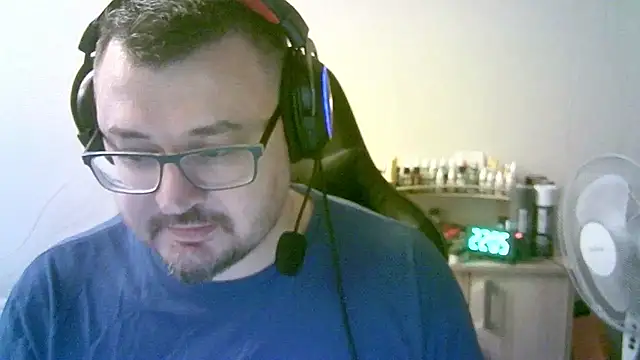 Chat XXX en directo de SirAbuser