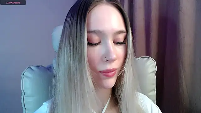 XXX chat uživo modela Des_ch