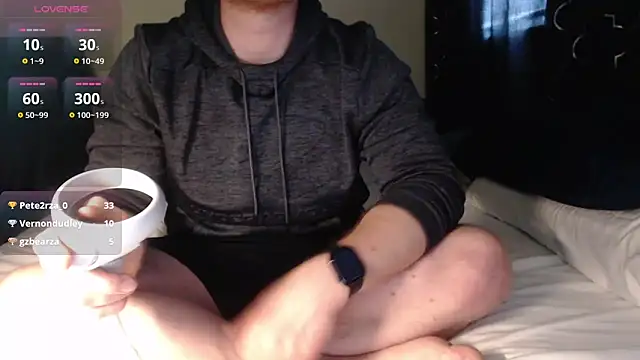 DaddyRyan1996 即時 XXX 聊天