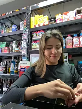 Andrea_19blonde Pertunjukan Webcam