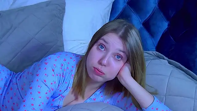 Онлайн чат XXX TinnaBurton