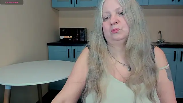 mariabelladonna: онлайн-секс-чат