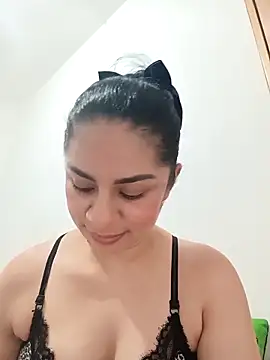 Czat XXX na żywo – luna_pinky