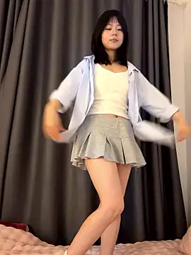 Nana-3 在線直播表演