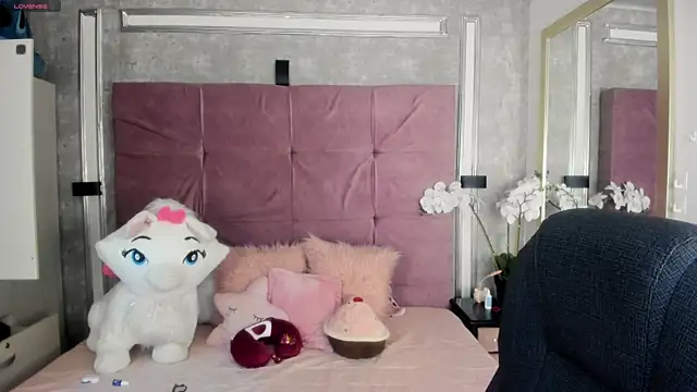 Онлайн чат XXX conny__curly