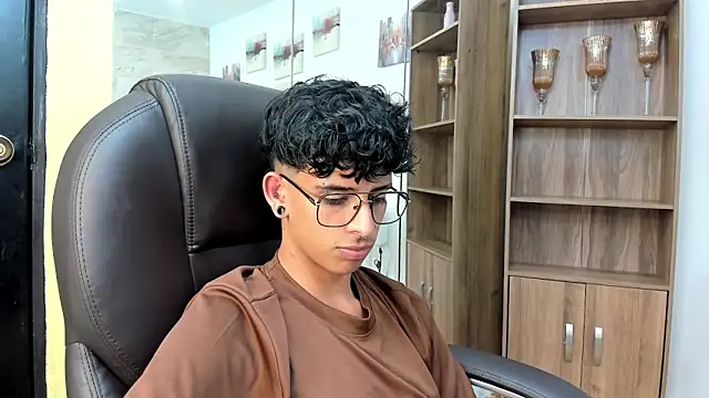 Živý XXX chat Ibratxandy